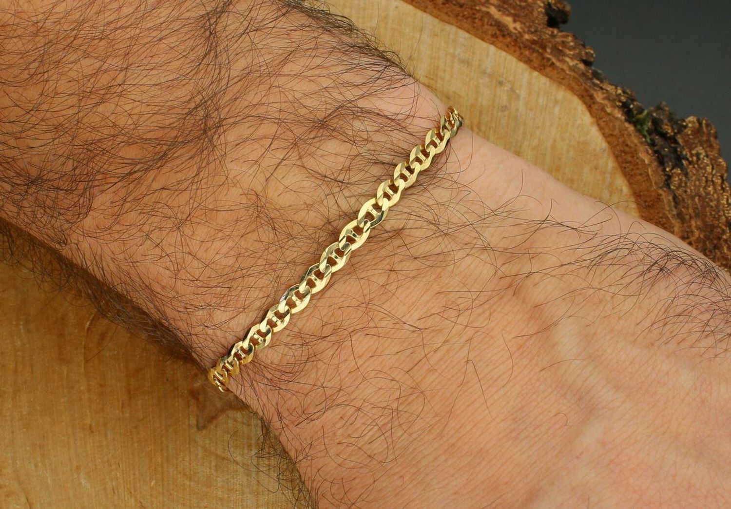 Złota bransoletka 333 o splocie Gucci 4 mm DIA-BRA-FPBCGDE 080-333 4mm. Bransoletka w takiej formie to ciekawy model (1).jpg